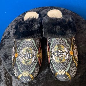 Soft Surroundings In Your Dreams Slipper Size 9